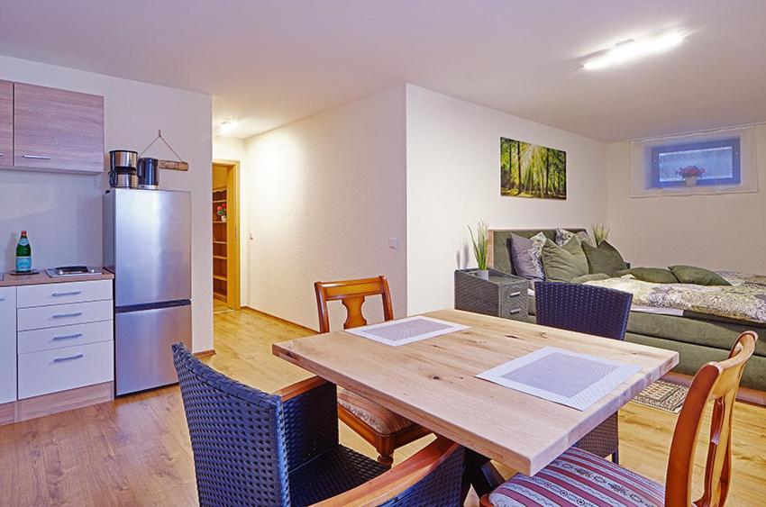 Komfort Appartement Moers-Repelen - Ruhige Lage - Sackgasse Ngoại thất bức ảnh